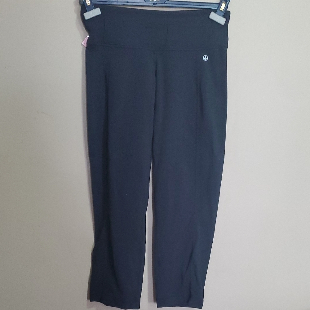 Lululemon Black Cropped Leggings Size 3/4